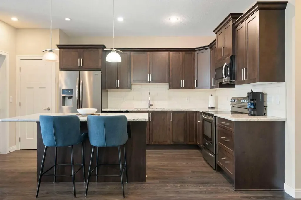 214 Cooperswood Green SW Airdrie AB T4B 3Y6