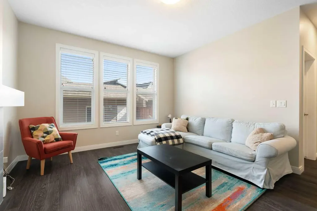 214 Cooperswood Green SW Airdrie AB T4B 3Y6