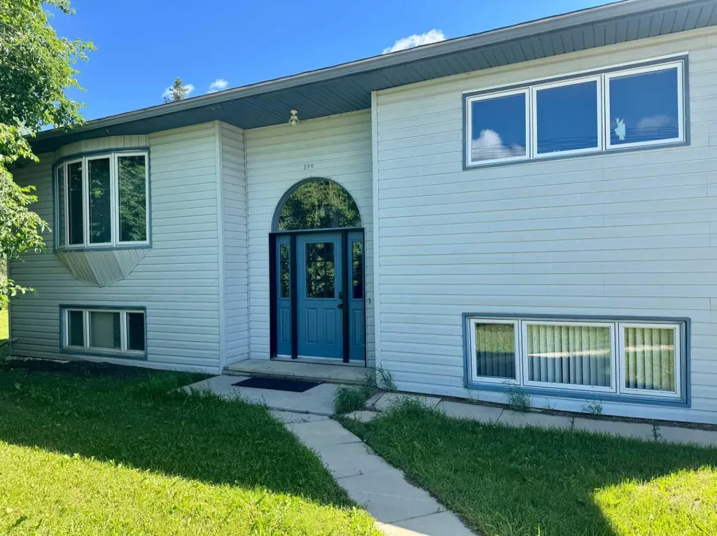 509 4th Street NE Mclennan AB T0H 2L0