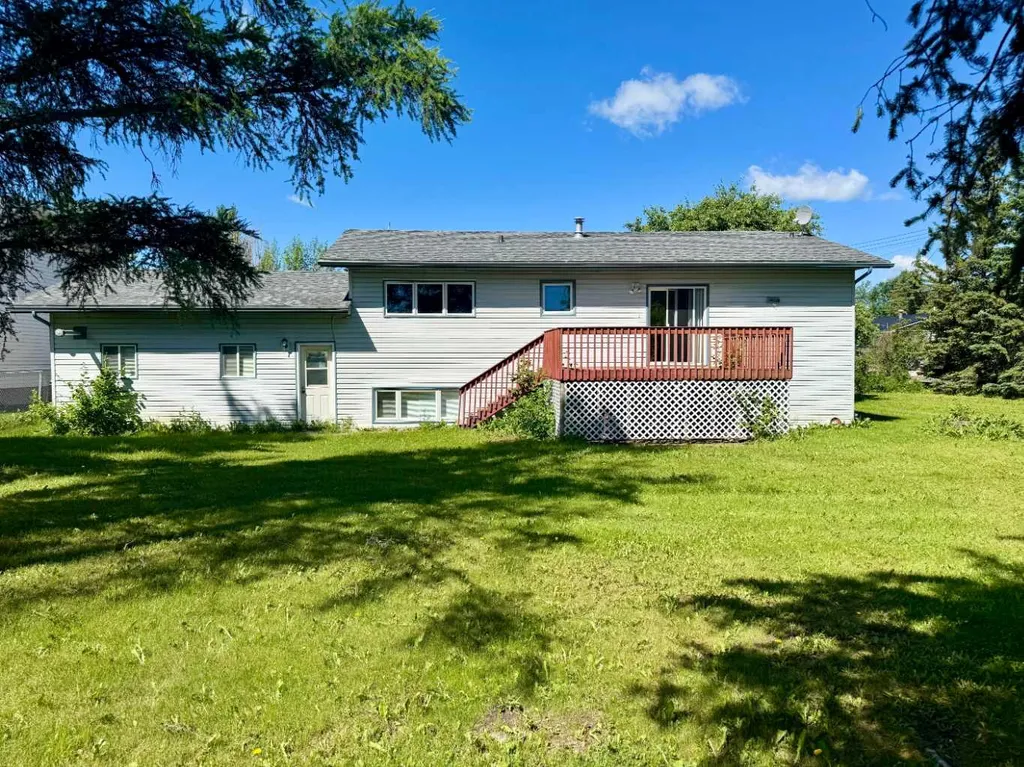 509 4th Street NE Mclennan AB T0H 2L0