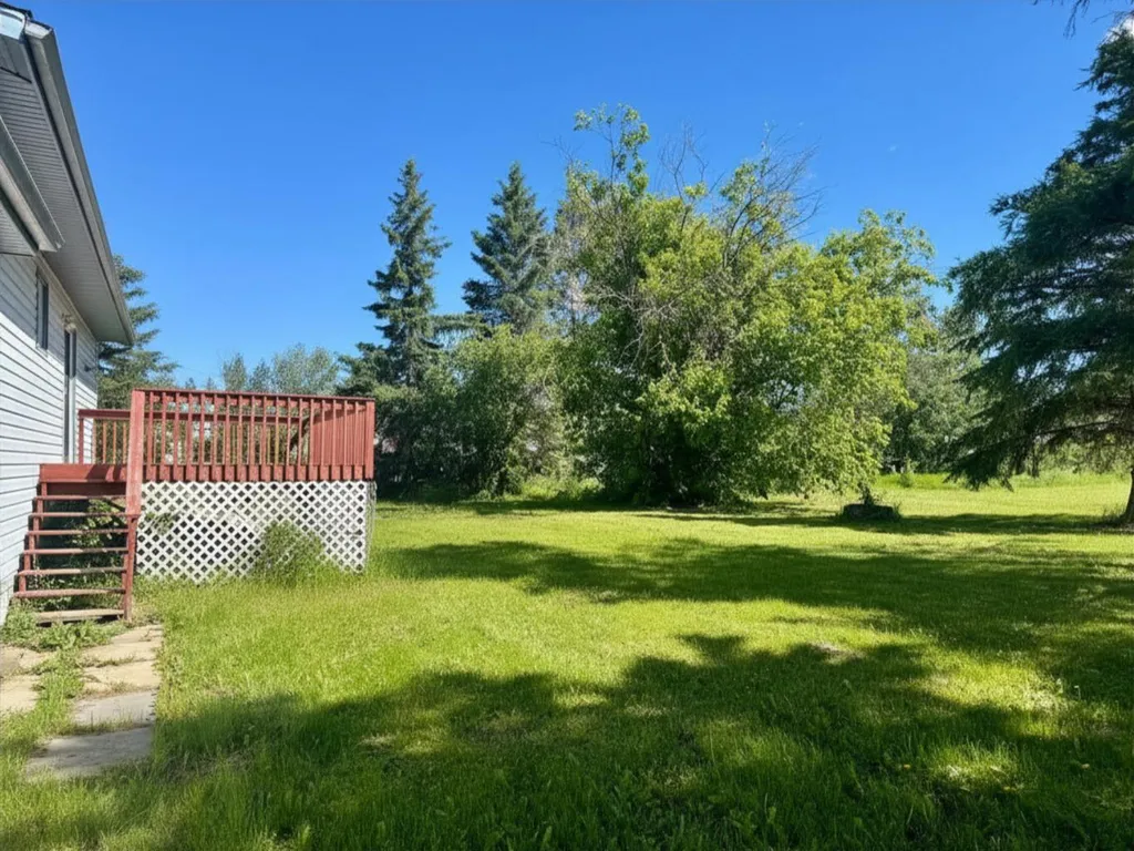 509 4th Street NE Mclennan AB T0H 2L0
