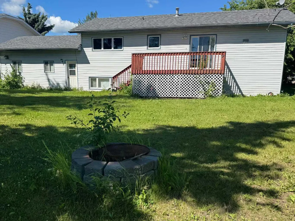 509 4th Street NE Mclennan AB T0H 2L0