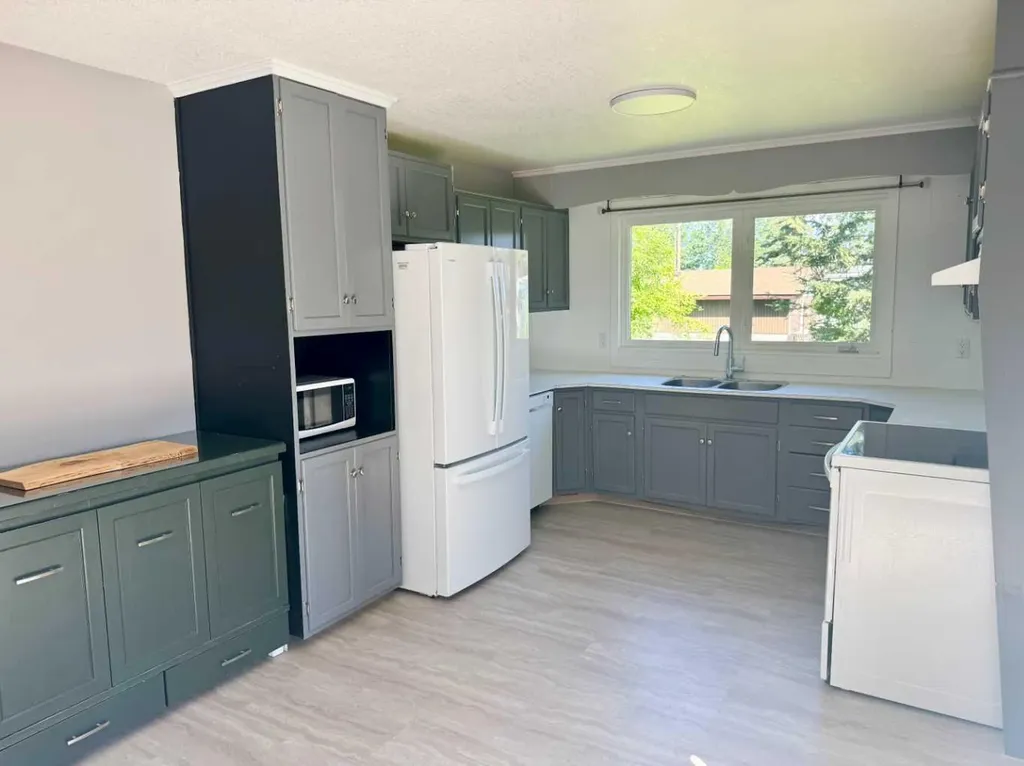 509 4th Street NE Mclennan AB T0H 2L0