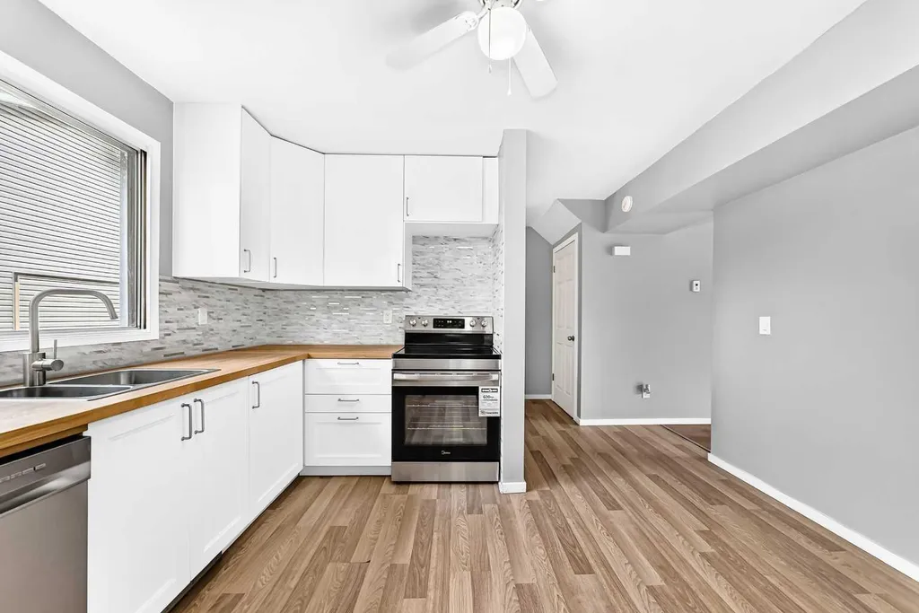 3235 56 Street NE Calgary AB T1Y 2X7