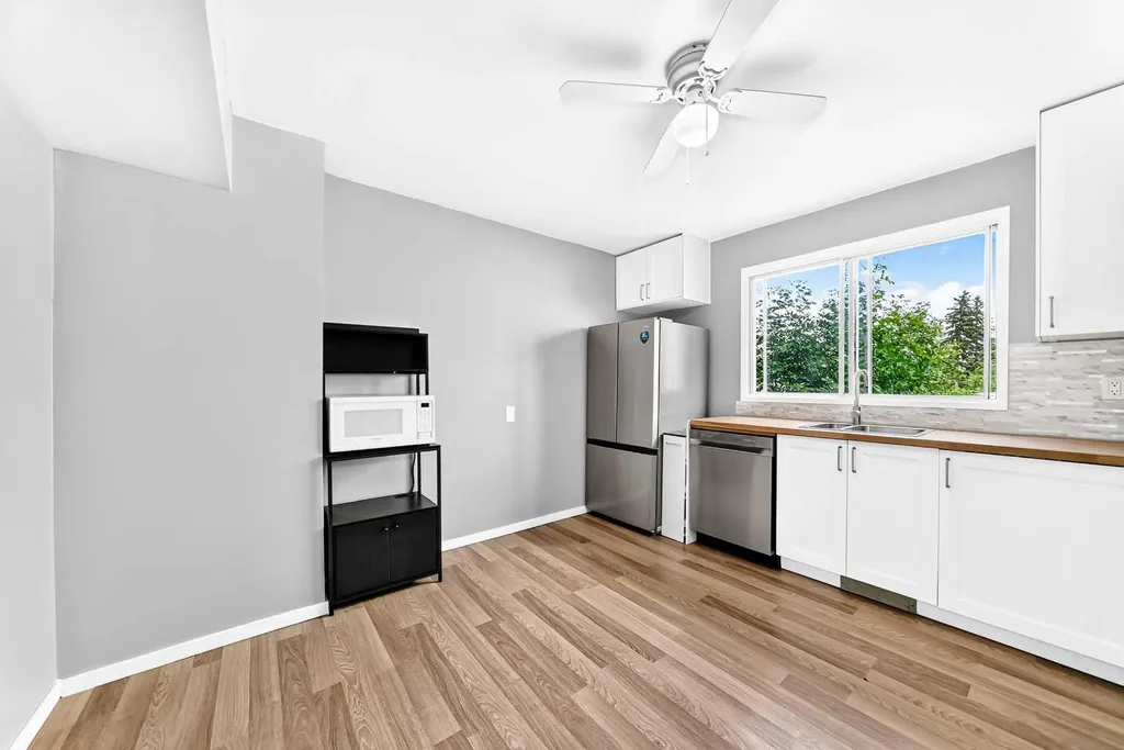 3235 56 Street NE Calgary AB T1Y 2X7