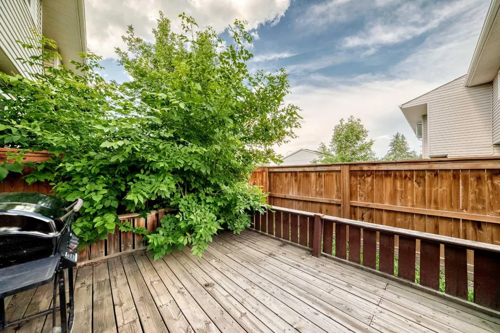 3235 56 Street NE Calgary AB T1Y 2X7