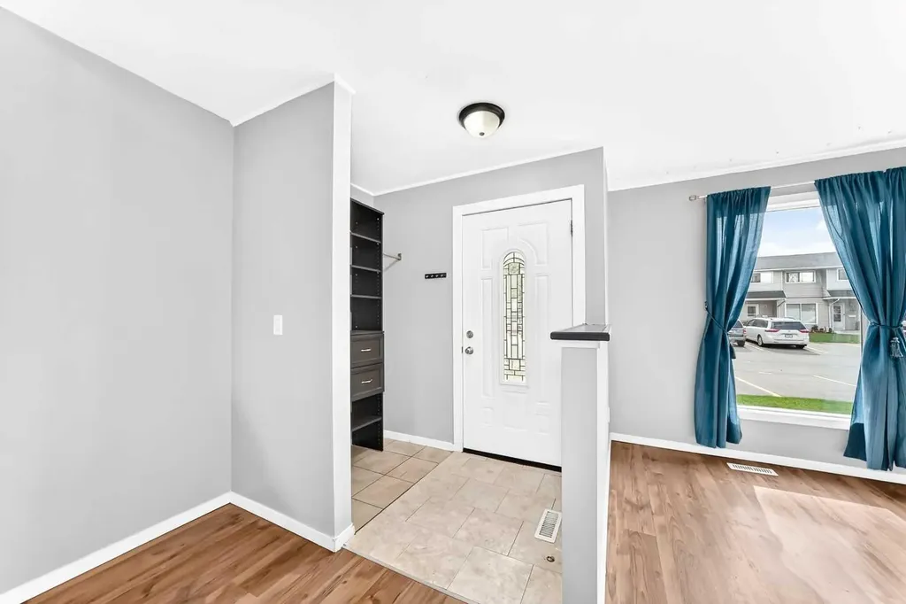 3235 56 Street NE Calgary AB T1Y 2X7