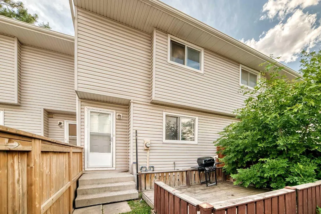 3235 56 Street NE Calgary AB T1Y 2X7