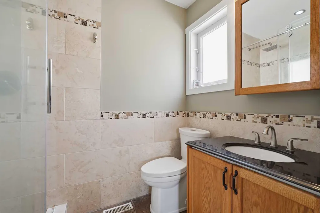 5 Westwood Crescent Sylvan Lake AB T4S 1P6