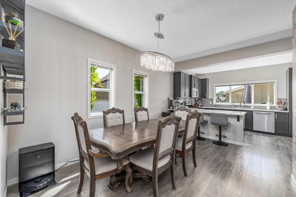 158 Mahogany Grove SE Calgary AB T3M 1W9