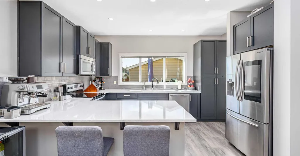 158 Mahogany Grove SE Calgary AB T3M 1W9