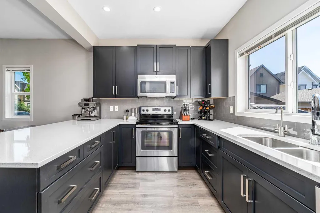 158 Mahogany Grove SE Calgary AB T3M 1W9