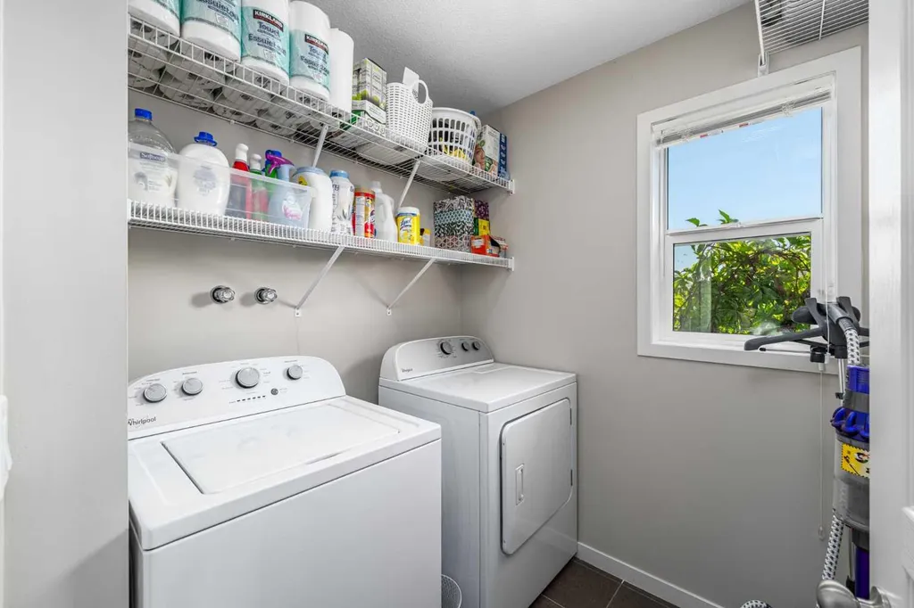 158 Mahogany Grove SE Calgary AB T3M 1W9