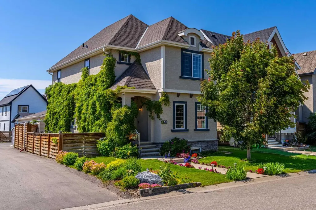 158 Mahogany Grove SE Calgary AB T3M 1W9