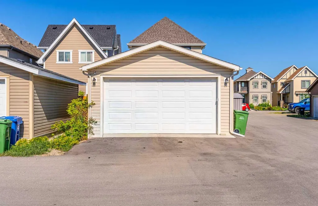 158 Mahogany Grove SE Calgary AB T3M 1W9
