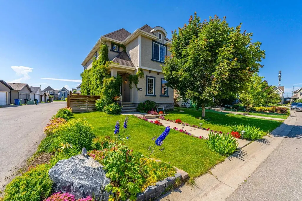 158 Mahogany Grove SE Calgary AB T3M 1W9