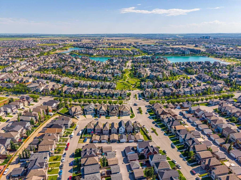 158 Mahogany Grove SE Calgary AB T3M 1W9