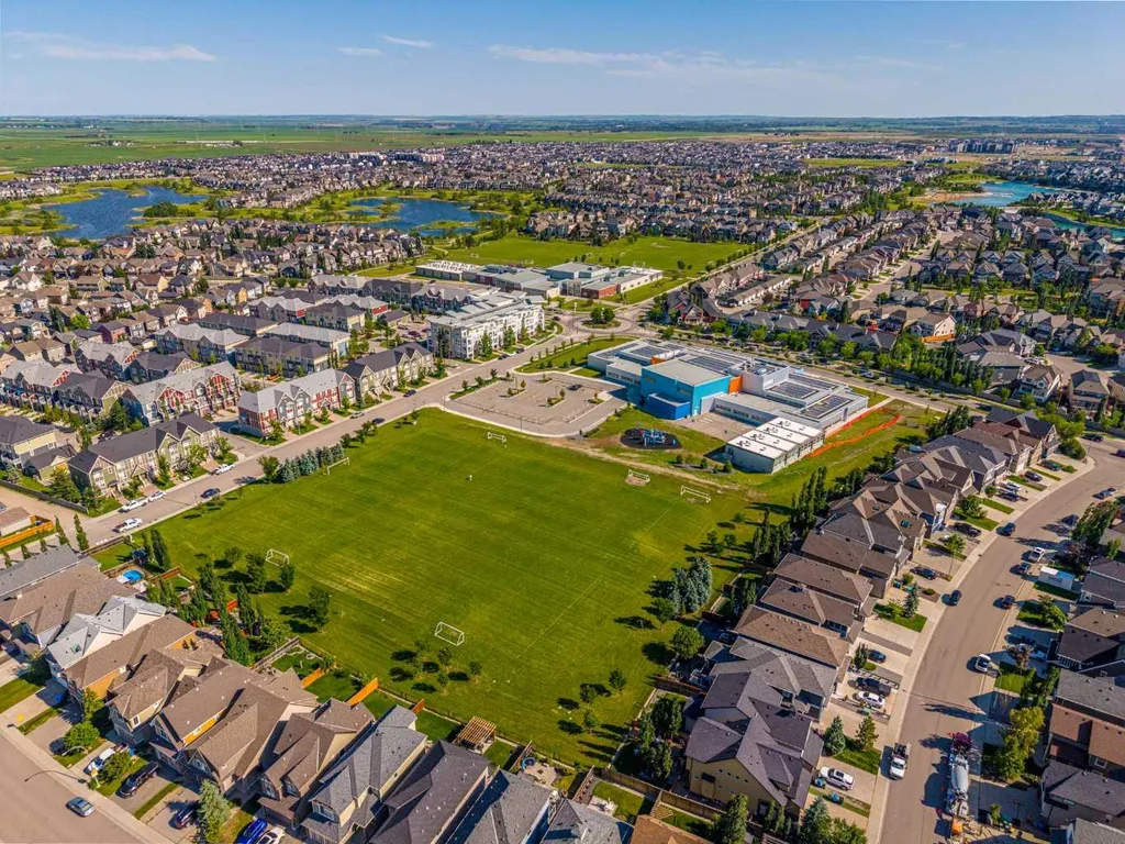 158 Mahogany Grove SE Calgary AB T3M 1W9