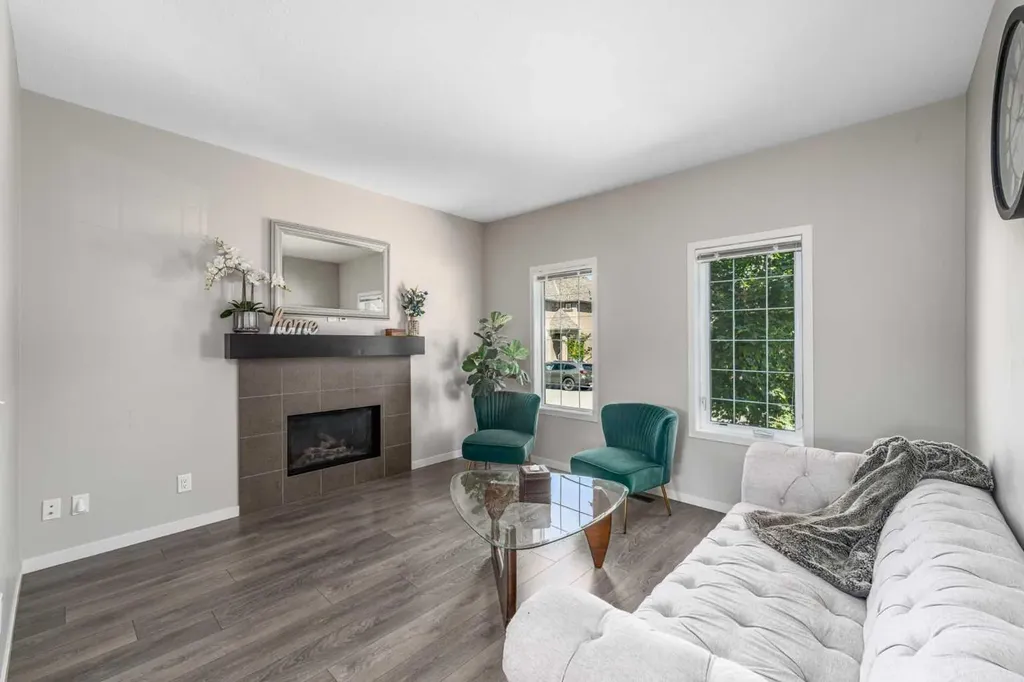 158 Mahogany Grove SE Calgary AB T3M 1W9