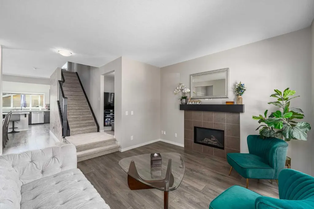 158 Mahogany Grove SE Calgary AB T3M 1W9