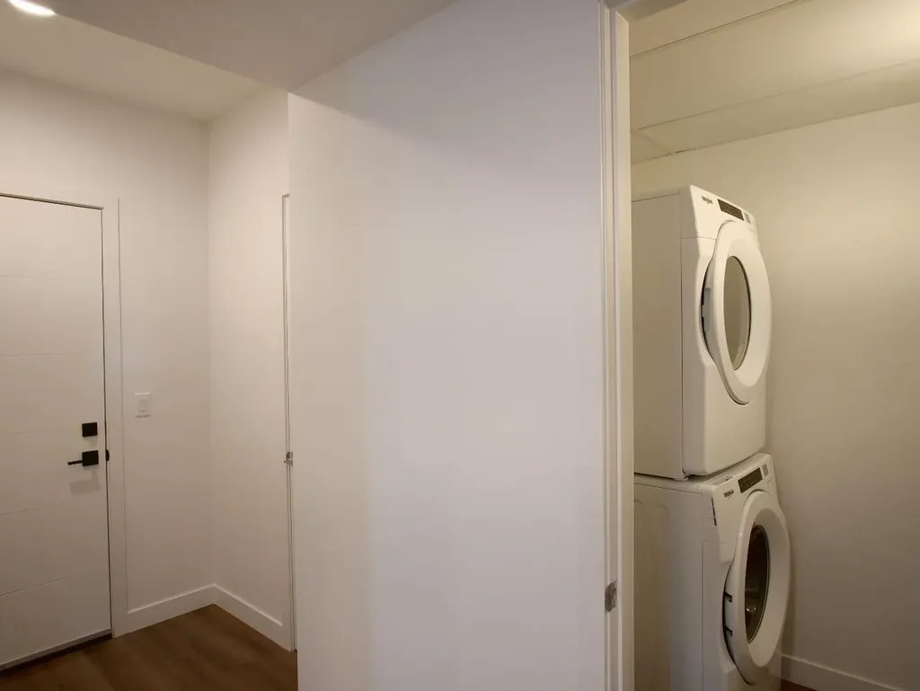 3107 Warren Street Calgary AB T3B0M2