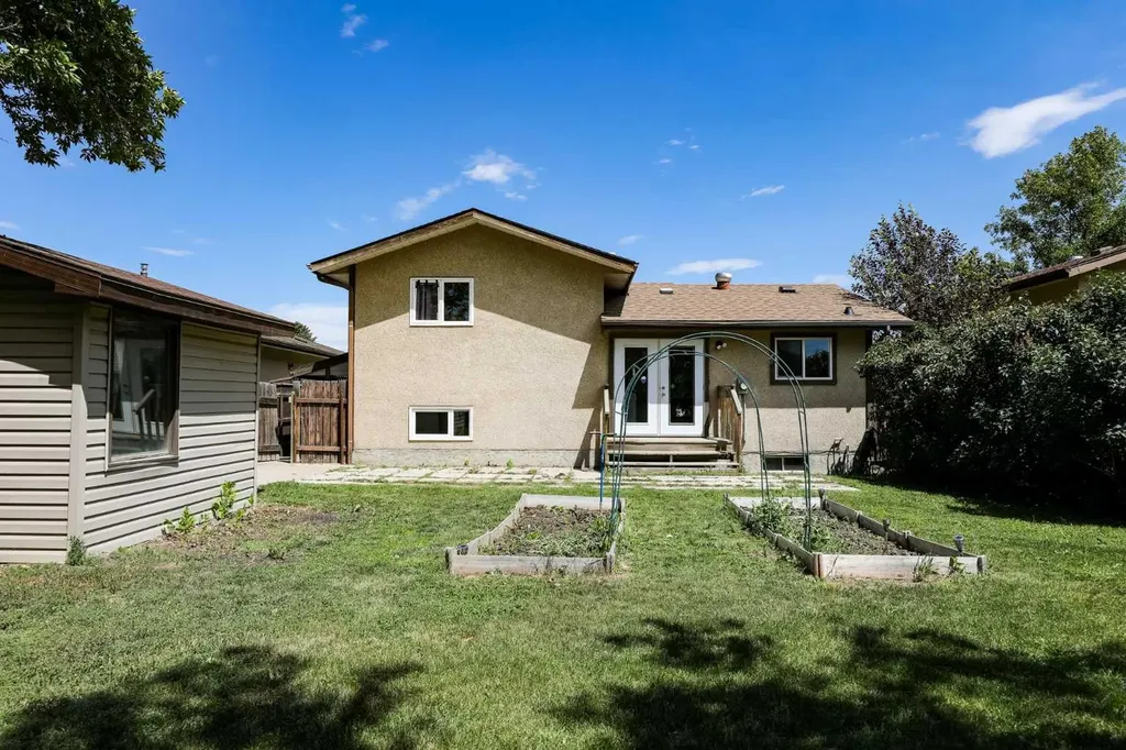 41 Rutgers Crescent W Lethbridge AB T1K 4S8