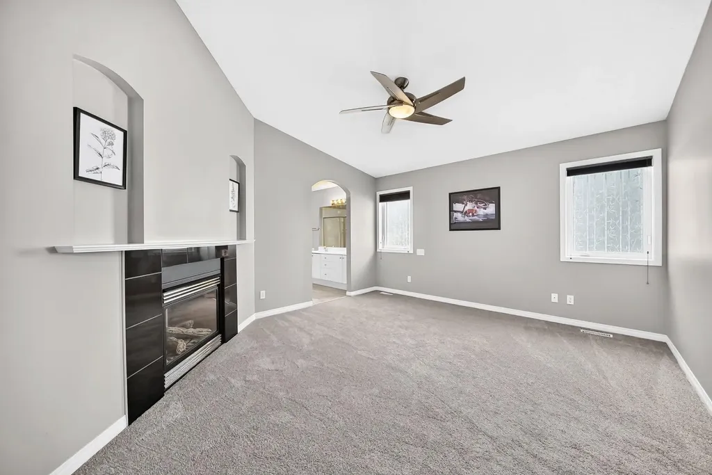 142 Strathmore Lakes Place Strathmore AB T1P 1Y6