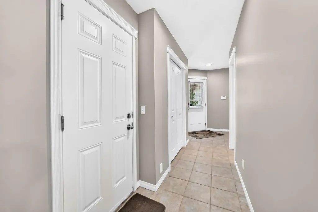 142 Strathmore Lakes Place Strathmore AB T1P 1Y6