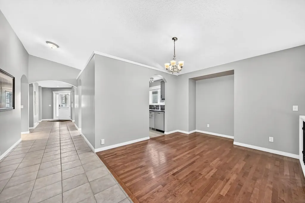 142 Strathmore Lakes Place Strathmore AB T1P 1Y6