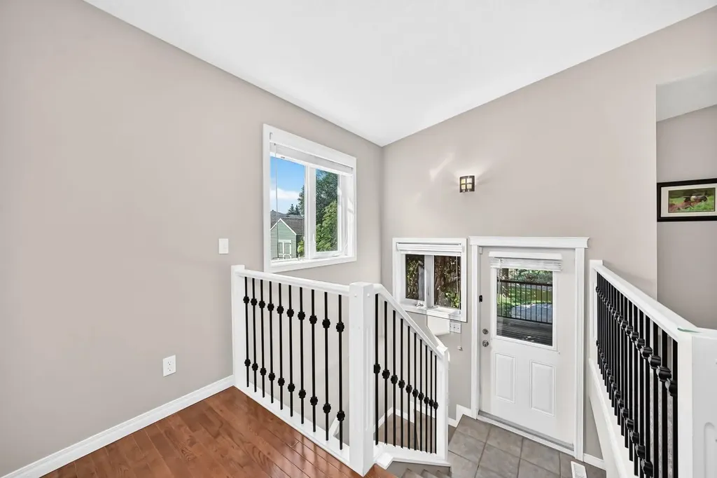 142 Strathmore Lakes Place Strathmore AB T1P 1Y6