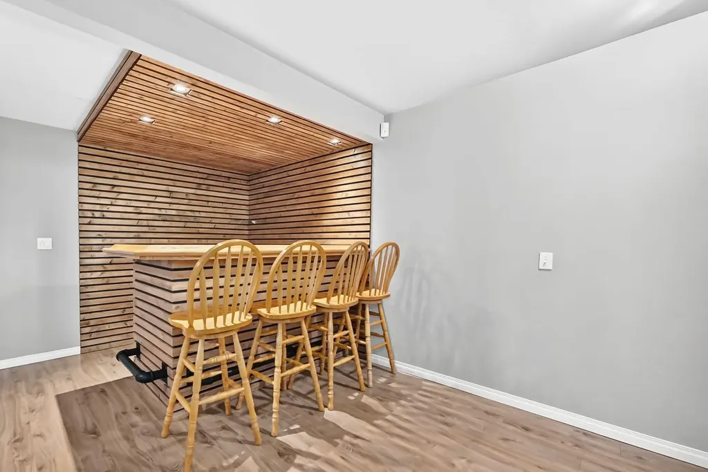 142 Strathmore Lakes Place Strathmore AB T1P 1Y6