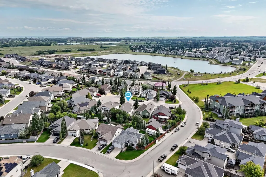 142 Strathmore Lakes Place Strathmore AB T1P 1Y6