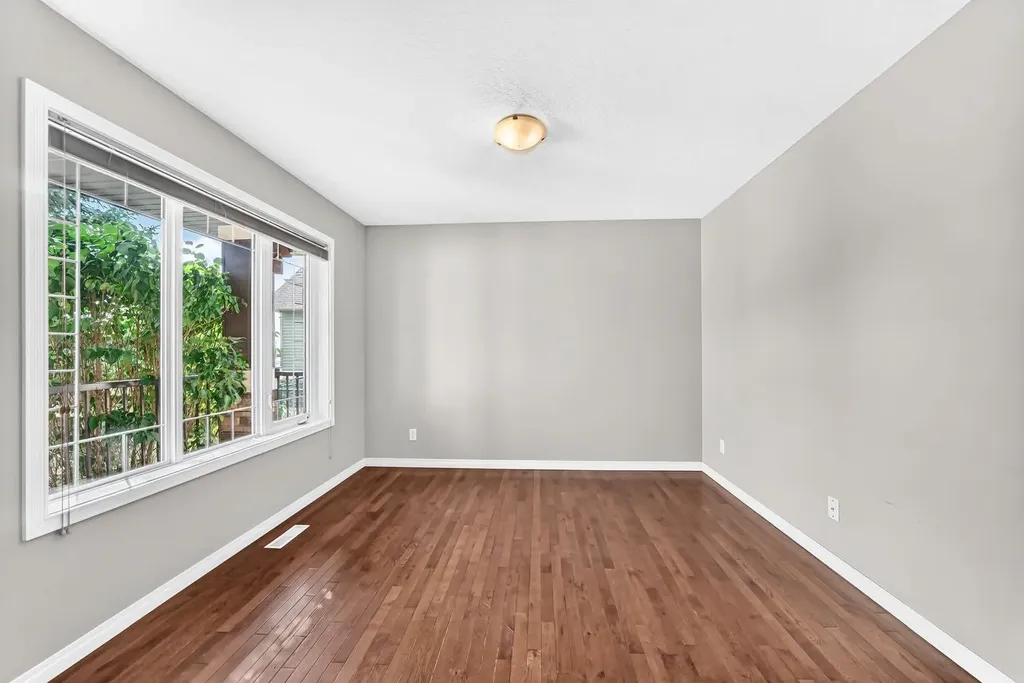 142 Strathmore Lakes Place Strathmore AB T1P 1Y6