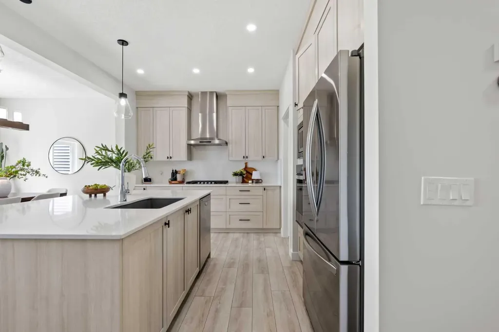 693 Creekmill Court SW Airdrie AB T4B5L3