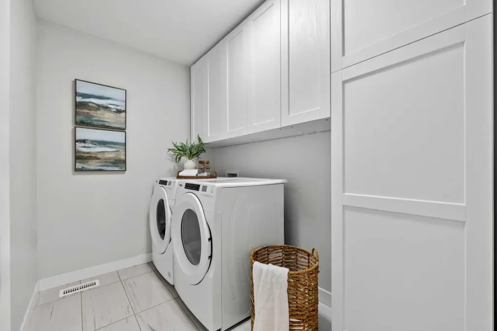 693 Creekmill Court SW Airdrie AB T4B5L3