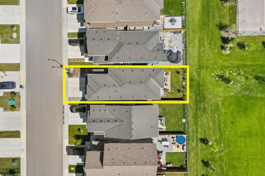 693 Creekmill Court SW Airdrie AB T4B5L3