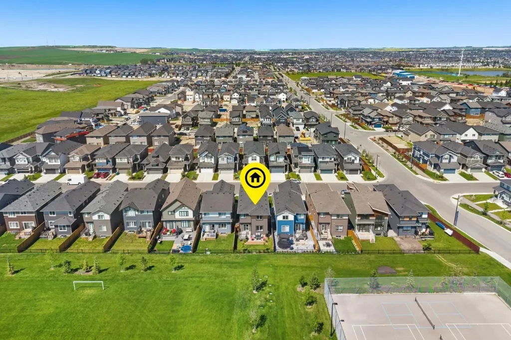 693 Creekmill Court SW Airdrie AB T4B5L3