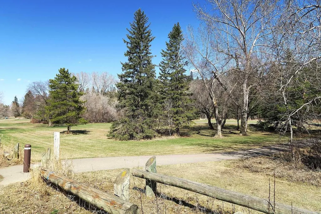 4617 46 Street Red Deer AB T4N 1M7