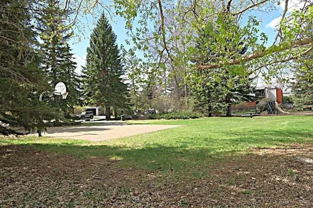 4617 46 Street Red Deer AB T4N 1M7