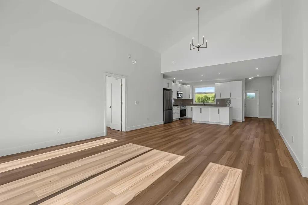 8 Diamond Valley Close Carbon AB T0M 0L0