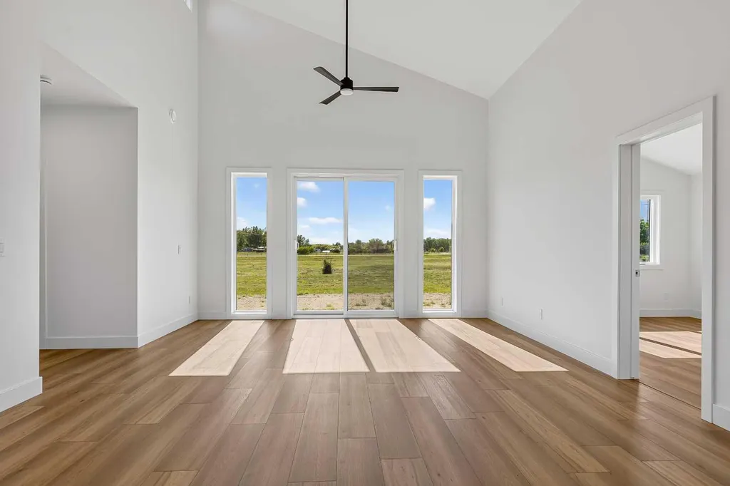 8 Diamond Valley Close Rural Kneehill County AB T0M 0L0