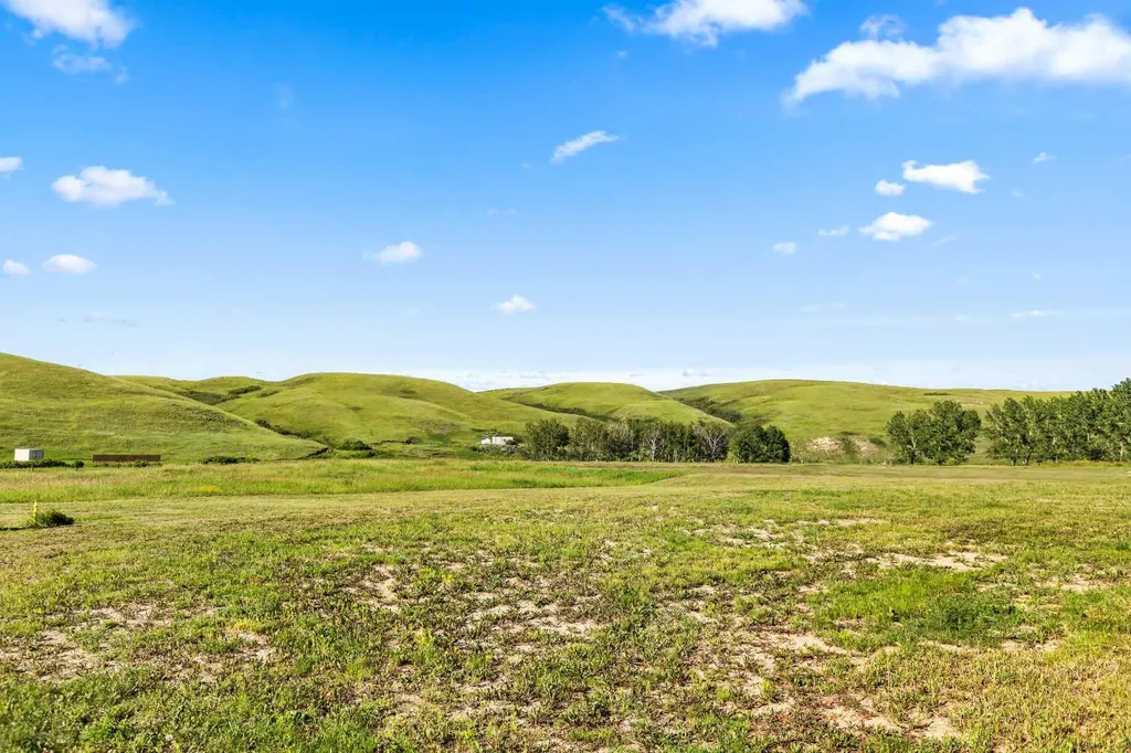8 Diamond Valley Close Rural Kneehill County AB T0M 0L0