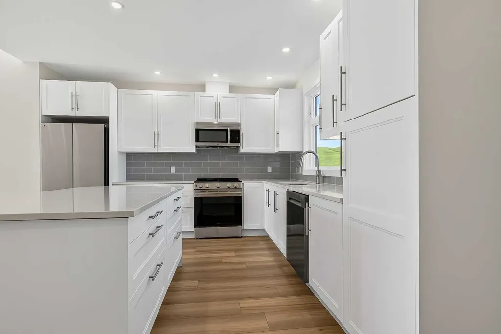 8 Diamond Valley Close Carbon AB T0M 0L0