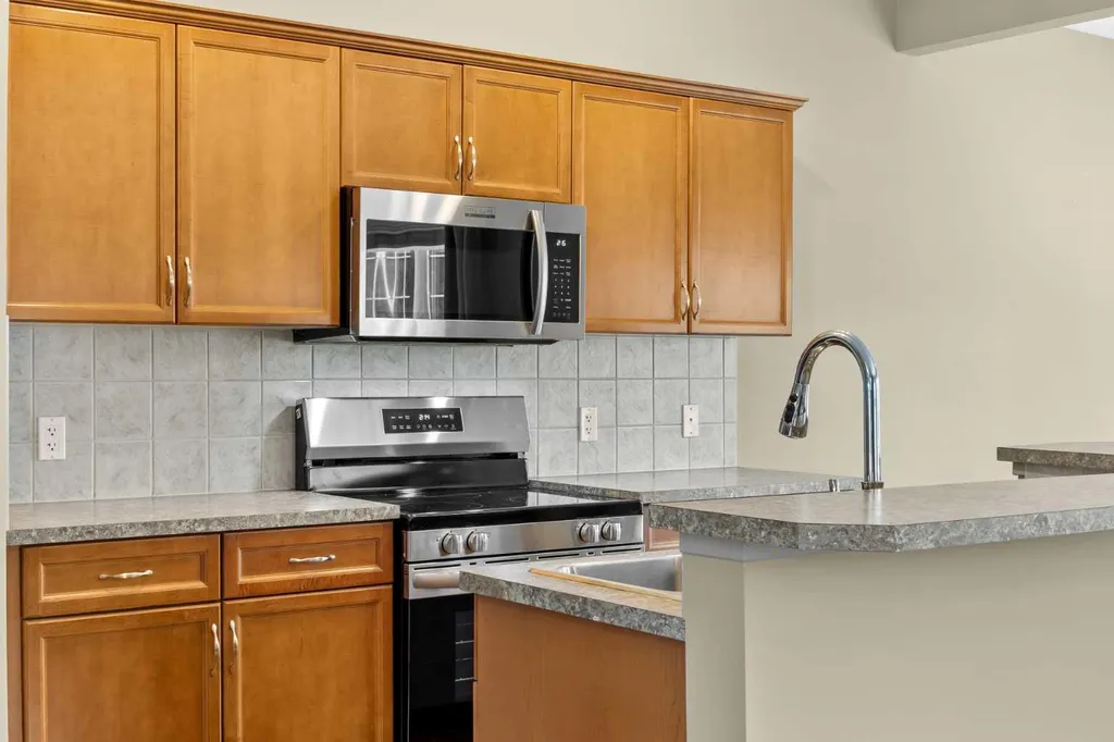 298 Silverado Plains Close SW Calgary AB T2X 0J2