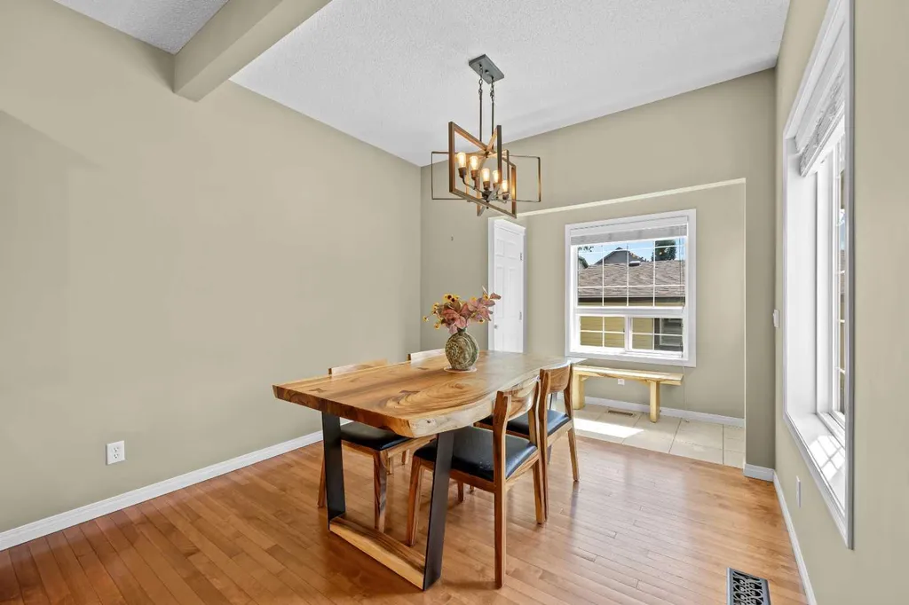 298 Silverado Plains Close SW Calgary AB T2X 0J2