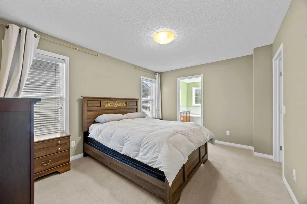 298 Silverado Plains Close SW Calgary AB T2X 0J2