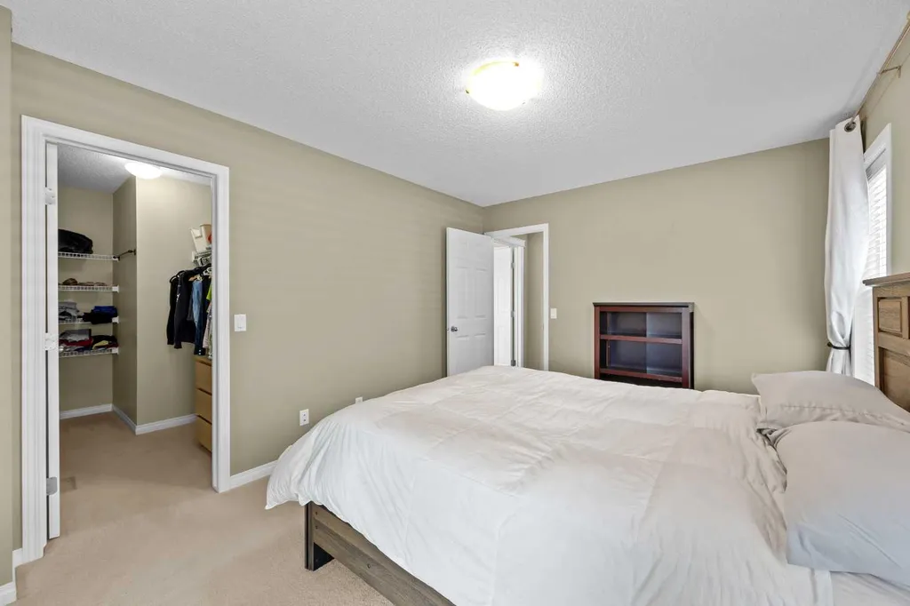 298 Silverado Plains Close SW Calgary AB T2X 0J2