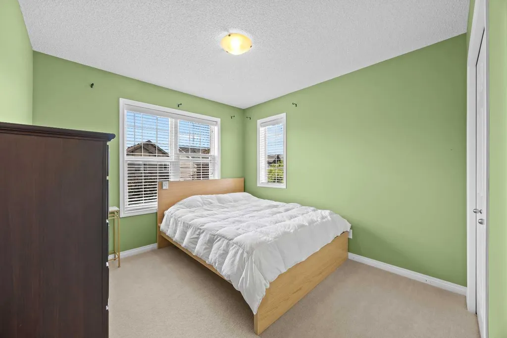 298 Silverado Plains Close SW Calgary AB T2X 0J2