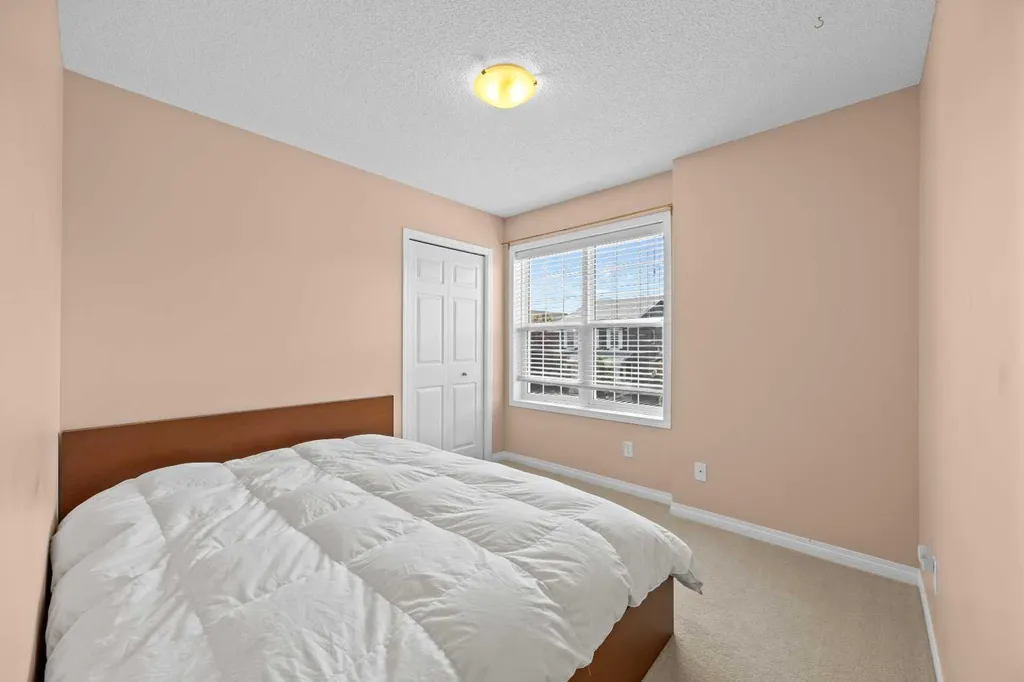 298 Silverado Plains Close SW Calgary AB T2X 0J2