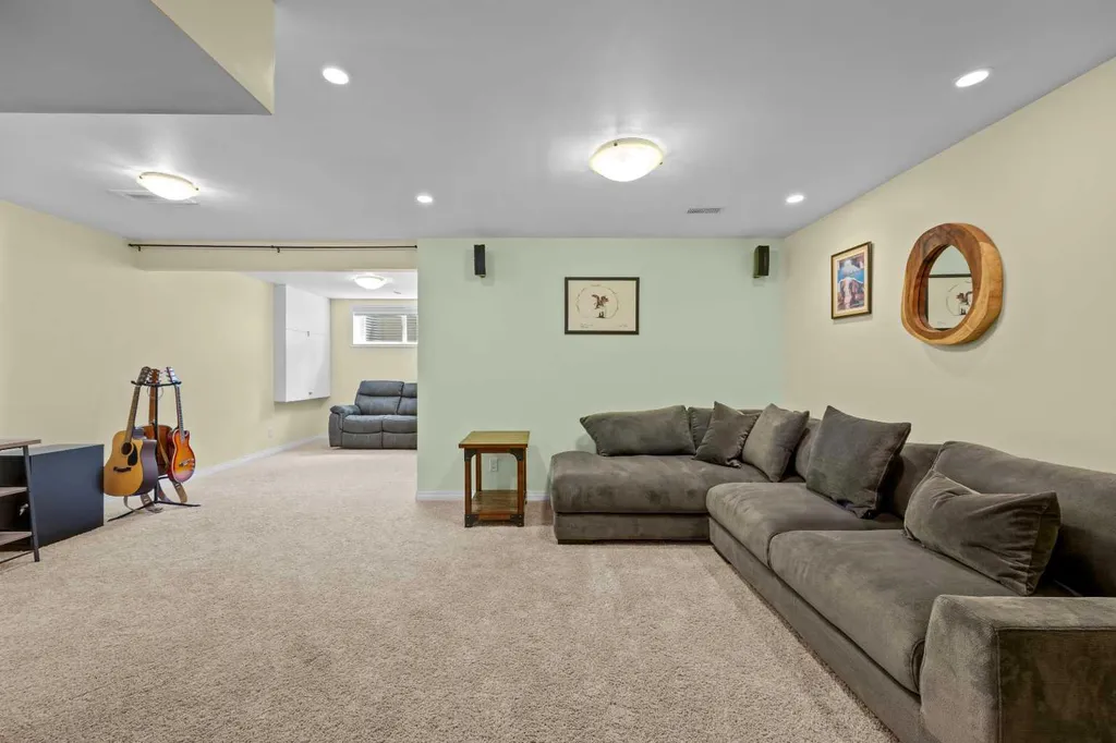 298 Silverado Plains Close SW Calgary AB T2X 0J2